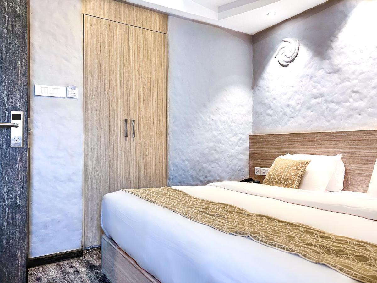 Vastu Boutique Hotel Катманду Экстерьер фото